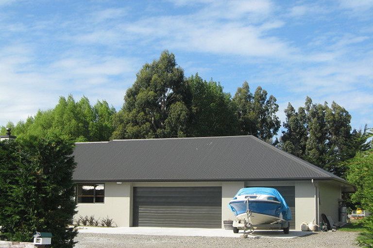 Photo of property in 52 Allin Drive, Waikuku Beach, 7402