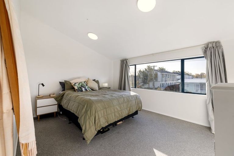 Photo of property in 2/66 Clare Road, St Albans, Christchurch, 8014