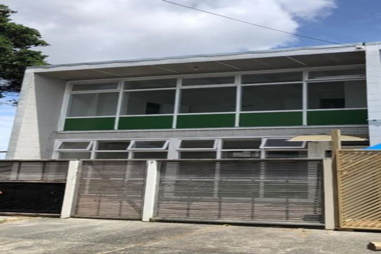 Photo of property in 9/3 Picton Street, Howick, Auckland, 2014