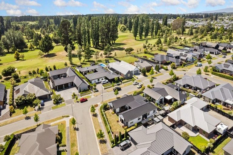 Photo of property in 17 Ruapani Street, Marshland, Christchurch, 8083