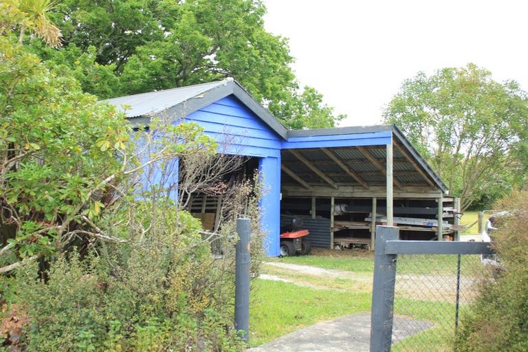 Photo of property in 126 Oneriri Road, Kaiwaka, 0573