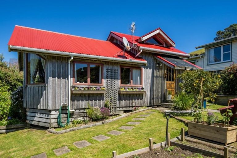 Photo of property in 104 Rawhiti Road, Pukerua Bay, 5026