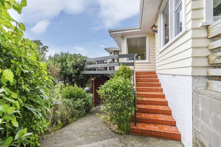 Photo of property in 55 Spencer Street, Crofton Downs, Wellington, 6035