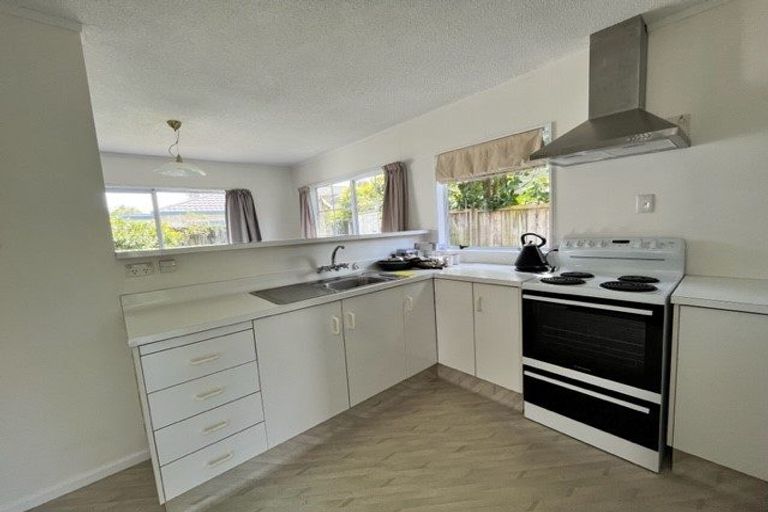 Photo of property in 9/169 Whites Line East, Waiwhetu, Lower Hutt, 5010