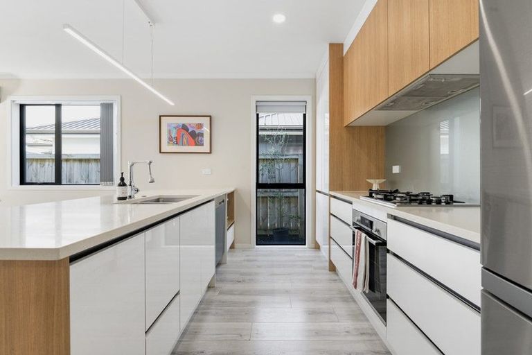 Photo of property in 2/24 Maggie Place, Chartwell, Hamilton, 3281