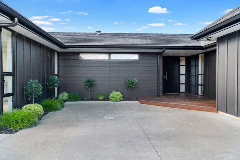Photo of property in 23 Sarona Park Drive, Omanawa, Tauranga, 3171