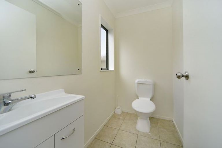 Photo of property in 61b Kayes Road, Pukekohe, 2120