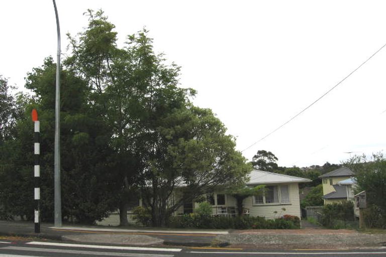 Photo of property in 14 Tonkin Drive, Sunnynook, Auckland, 0620