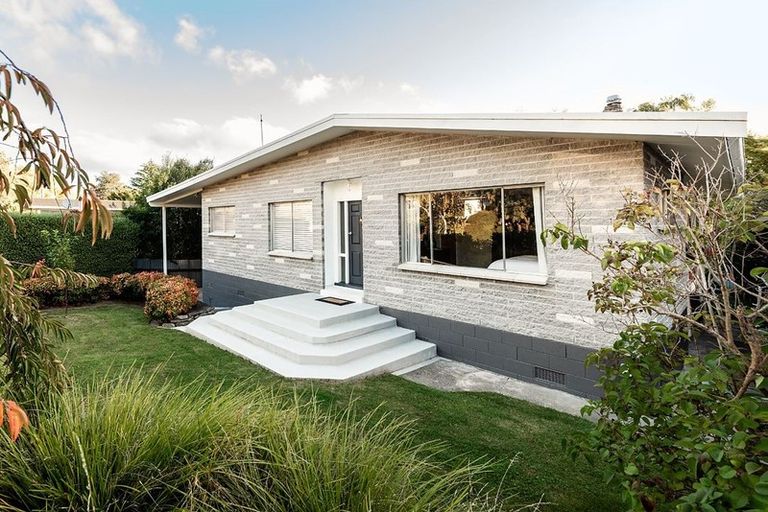 Photo of property in 4 Lovat Street, Havelock North, 4130