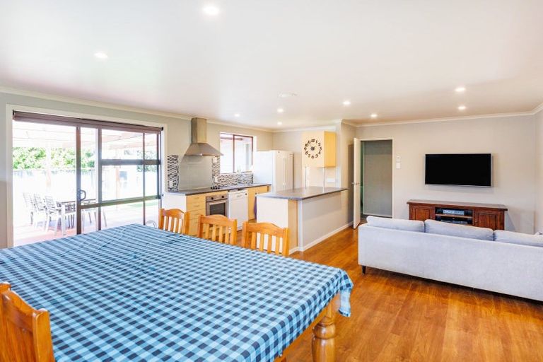 Photo of property in 11 Racecourse Road, Awapuni, Palmerston North, 4412