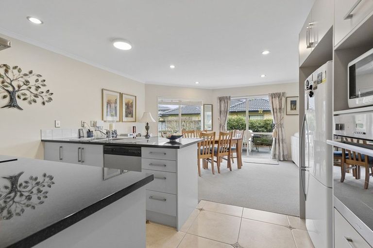 Photo of property in 13 Ribbonwood Close, Te Kauwhata, 3710