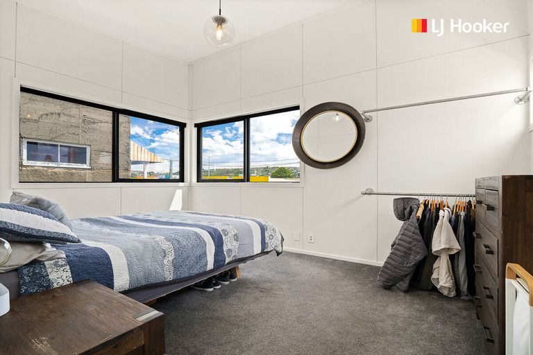 Photo of property in 108 Oxford Street, South Dunedin, Dunedin, 9012