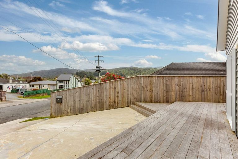 Photo of property in 3b Faris Crescent, Wainuiomata, Lower Hutt, 5014