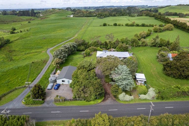 Photo of property in 737 Frankley Road, Hurworth, New Plymouth, 4371