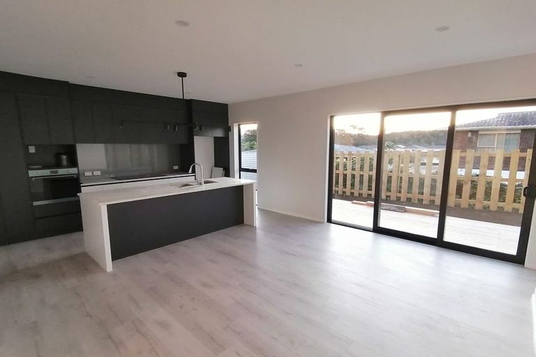 Photo of property in 117a Henderson Valley Road, Henderson, Auckland, 0612