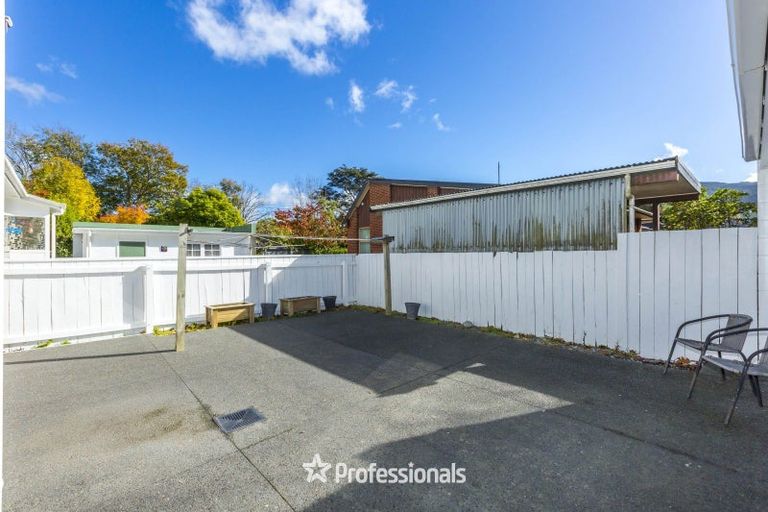 Photo of property in 387 Fergusson Drive, Heretaunga, Upper Hutt, 5018
