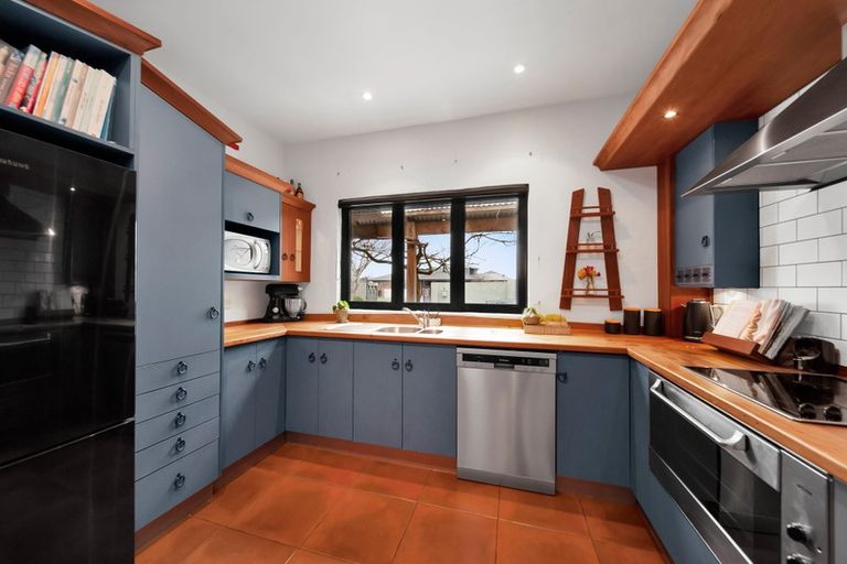 Photo of property in 35 Maire Street, Hawera, 4610