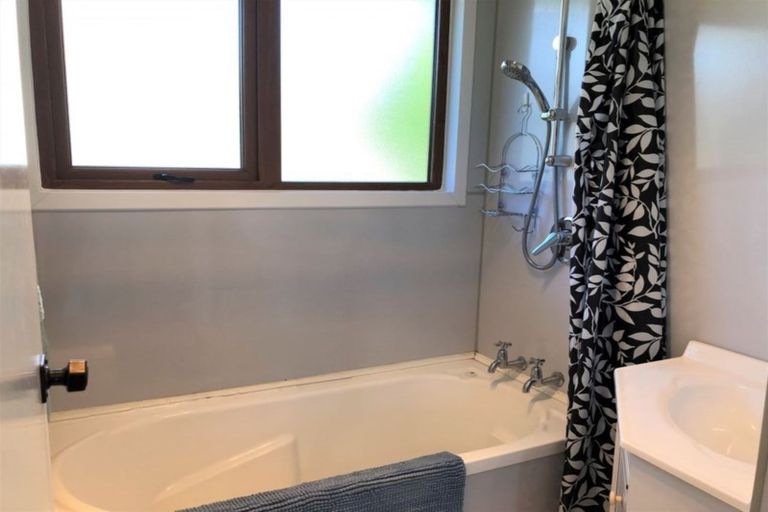 Photo of property in 11 Stevenson Street, Balclutha, 9230