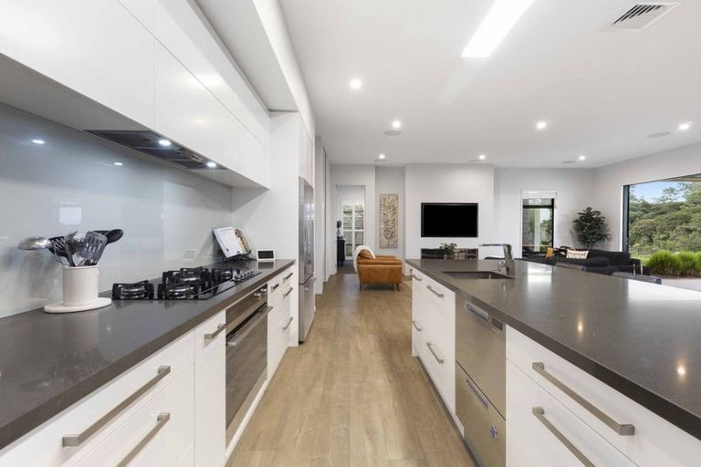 Photo of property in 67 Milano Boulevard, Karaka, Papakura, 2113