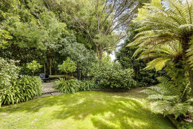 Photo of property in 34 James Cook Street, Havelock North, 4130