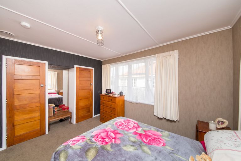 Photo of property in 25 Andrew Avenue, Roslyn, Palmerston North, 4414