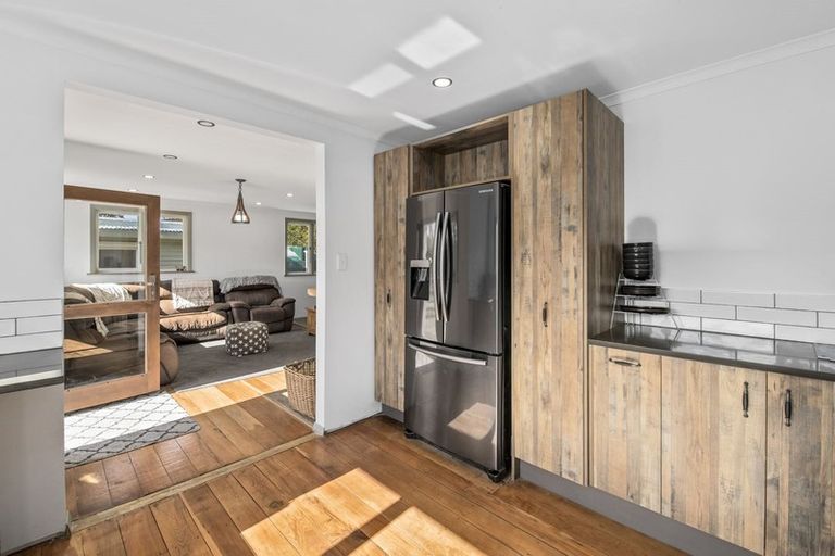 Photo of property in 64 Te Roto Road, Otaki, 5512