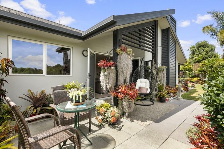 Photo of property in 21 Bridgewater Way, Pyes Pa, Tauranga, 3112