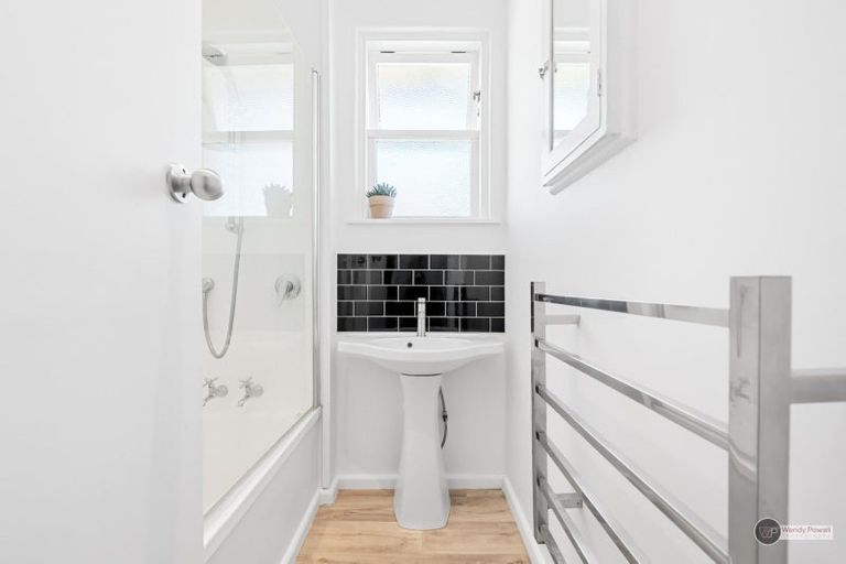 Photo of property in 40 Hewer Crescent, Naenae, Lower Hutt, 5011