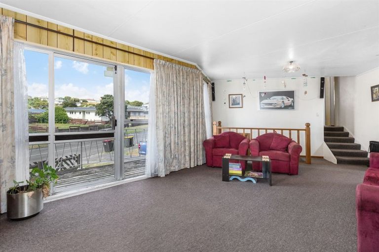 Photo of property in 37 Conclusion Street, Ascot Park, Porirua, 5024
