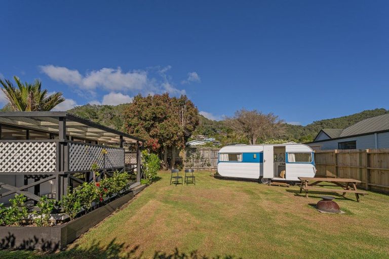 Photo of property in 56 Hahei Beach Road, Hahei, Whitianga, 3591