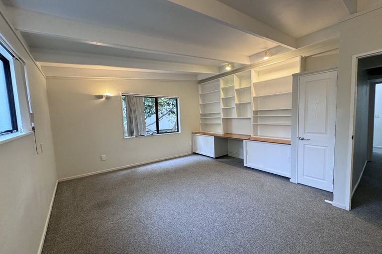 Photo of property in 949 East Coast Road, Torbay, Auckland, 0630