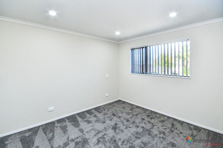 Photo of property in 4a Romney Place, Manurewa, Auckland, 2102