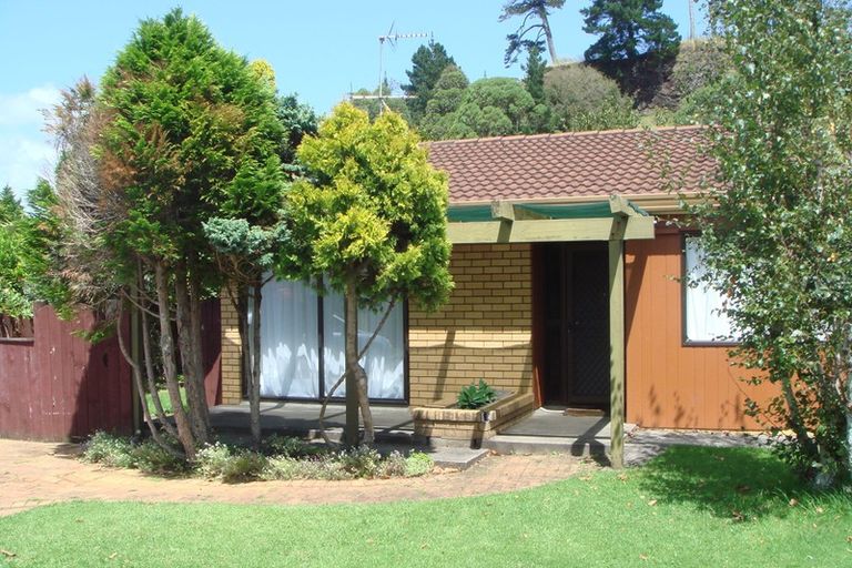 Photo of property in 1/12 Mimosa Place, Half Moon Bay, Auckland, 2012