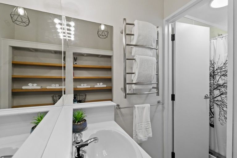 Photo of property in 39b Greenstone Place, Fernhill, Queenstown, 9300