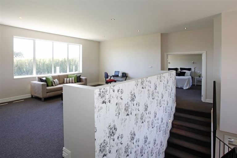 Photo of property in 61 Glen Oaks Drive, Northwood, Christchurch, 8051