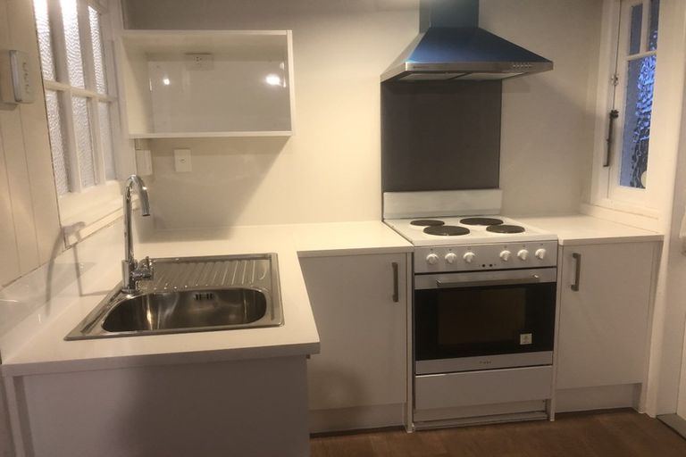 Photo of property in 56 Old Wairoa Road, Papakura, 2110