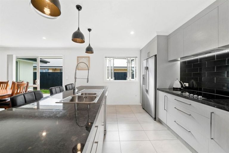 Photo of property in 4 Derek Anderson Place, Halswell, Christchurch, 8025