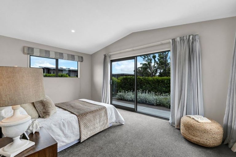 Photo of property in 12 Kotare Drive, Waiwhakaiho, New Plymouth, 4312