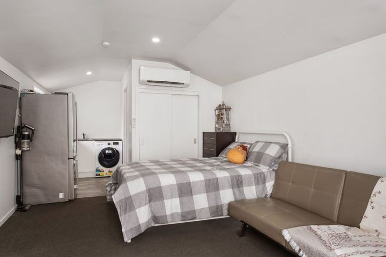 Photo of property in 19 Hutcheson Street, Sydenham, Christchurch, 8023