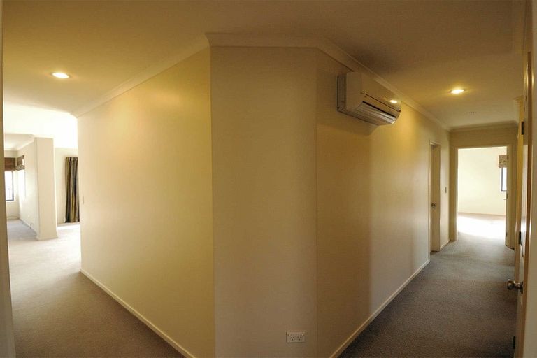 Photo of property in 33 Rolleston Drive, Rolleston, 7614