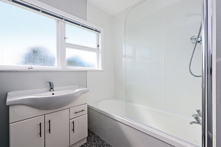 Photo of property in 2 Alexander Avenue, Onekawa, Napier, 4110