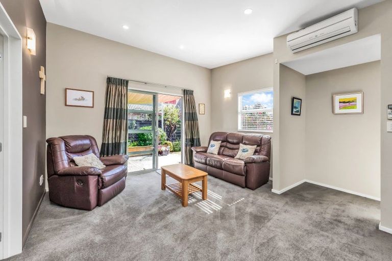Photo of property in 8b Taiaroa Place, Southbridge, 7602