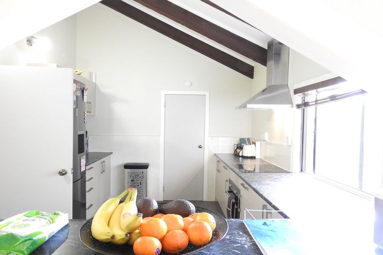 Photo of property in 29 Cairngorm Place, Highland Park, Auckland, 2010