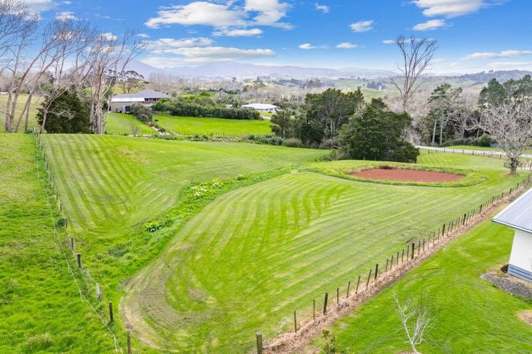 Photo of property in 20 Lupis Way, Kaiwaka, 0573