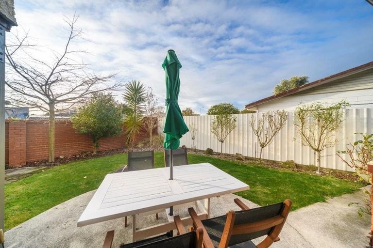 Photo of property in 1/22 Dahlia Street, Palmerston North, 4410