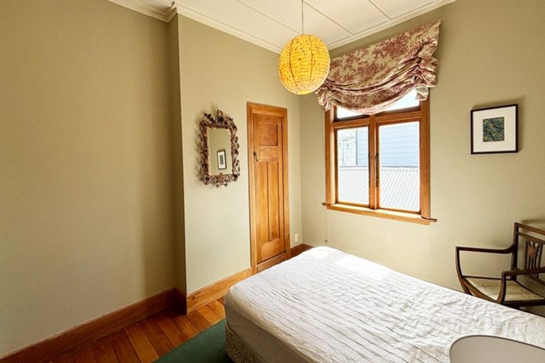 Photo of property in 13 Queen Street, Mount Victoria, Wellington, 6011