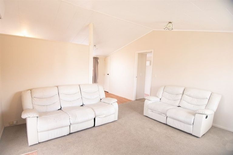 Photo of property in 1/45 Dominion Road, Papakura, 2110