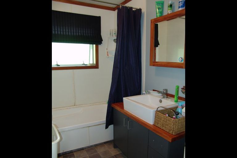 Photo of property in 9b Meadowbank Crescent, Kihikihi, Te Awamutu, 3800