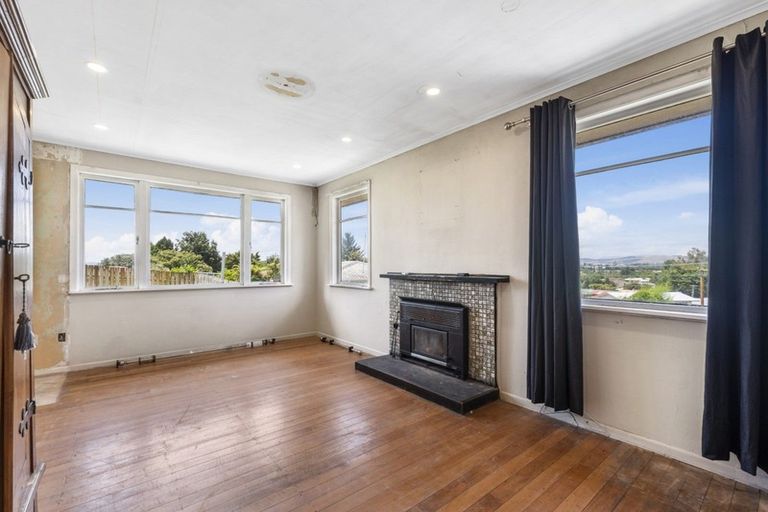 Photo of property in 17 Gordon Road, Western Heights, Rotorua, 3015