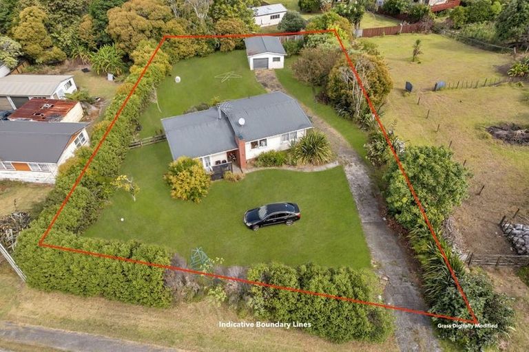 Photo of property in 39 Kaiwaka Road, Waiuku, 2123